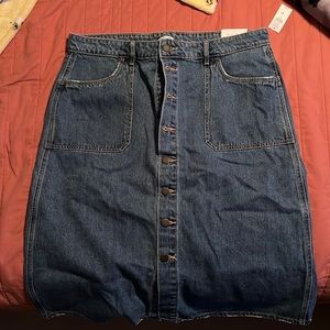 Brand New Old Navy Jean Midi Skirt
